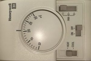 ترموستات هانی‌ول Honeywell مدل T6373B1239